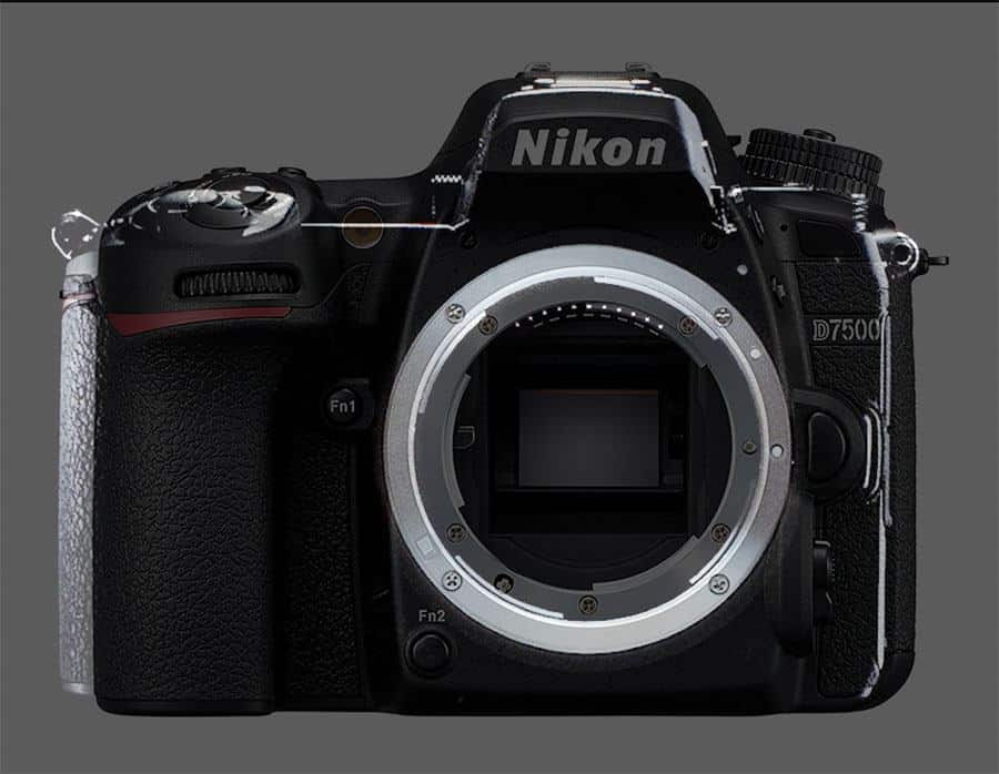 Nikon sin espejo comparada con la Nikon D7500 © Issy Nomura
